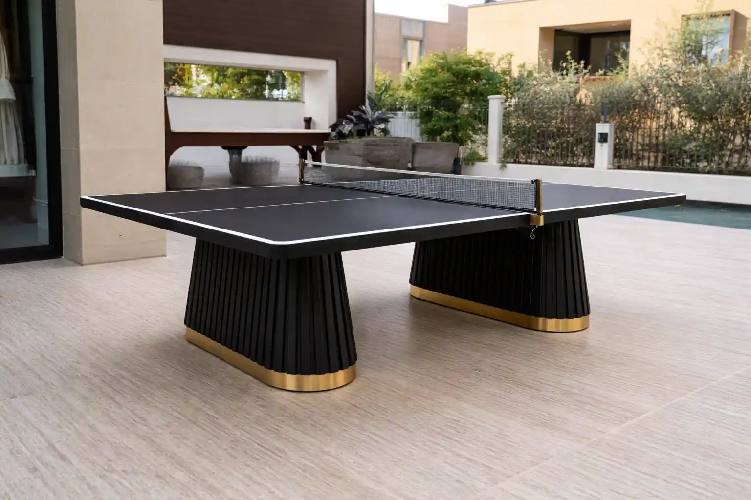 Avena Tennis table in a room setting